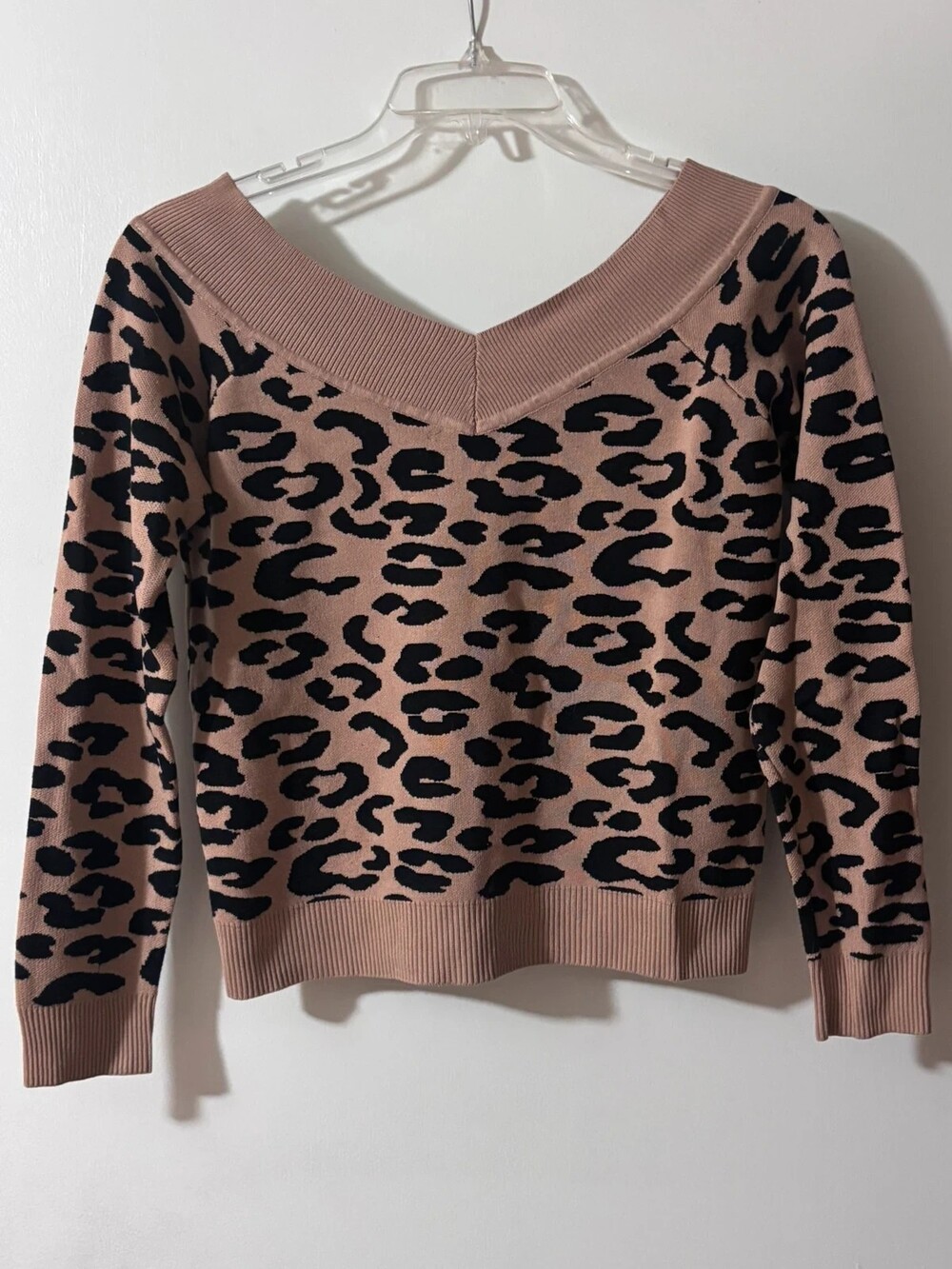 GUESS Los Angeles Off-the-Shoulder Leopard Knit Sweater - Size XL